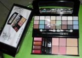 Deluxe Make Up Kit Rube Rose